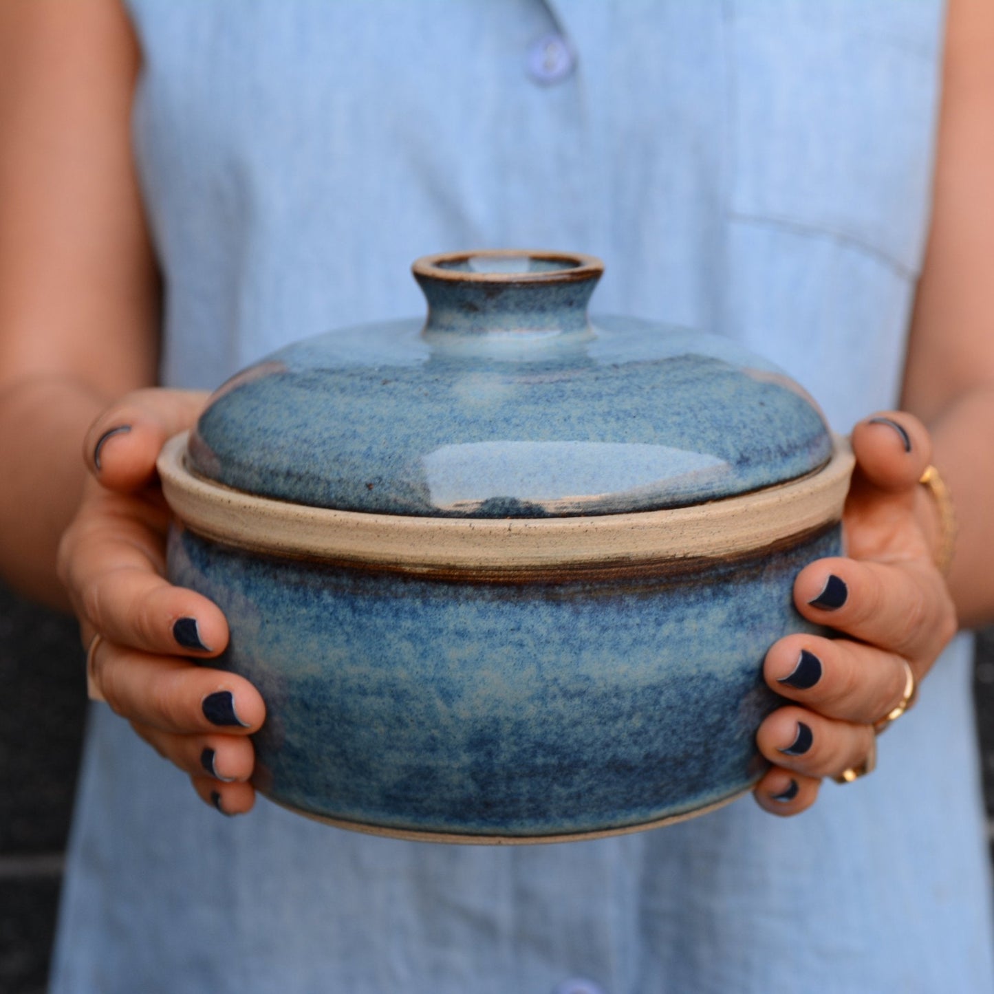 Artisan Stoneware Casserole Dish with Lid - RAMIREZ ZANOTTY- Casserole Dish