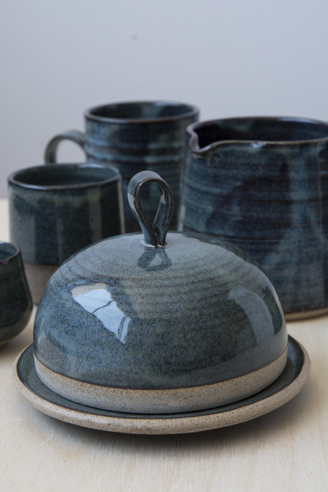 Blue Ceramic Round Butter Dish - RAMIREZ ZANOTTY - Buttery Dish
