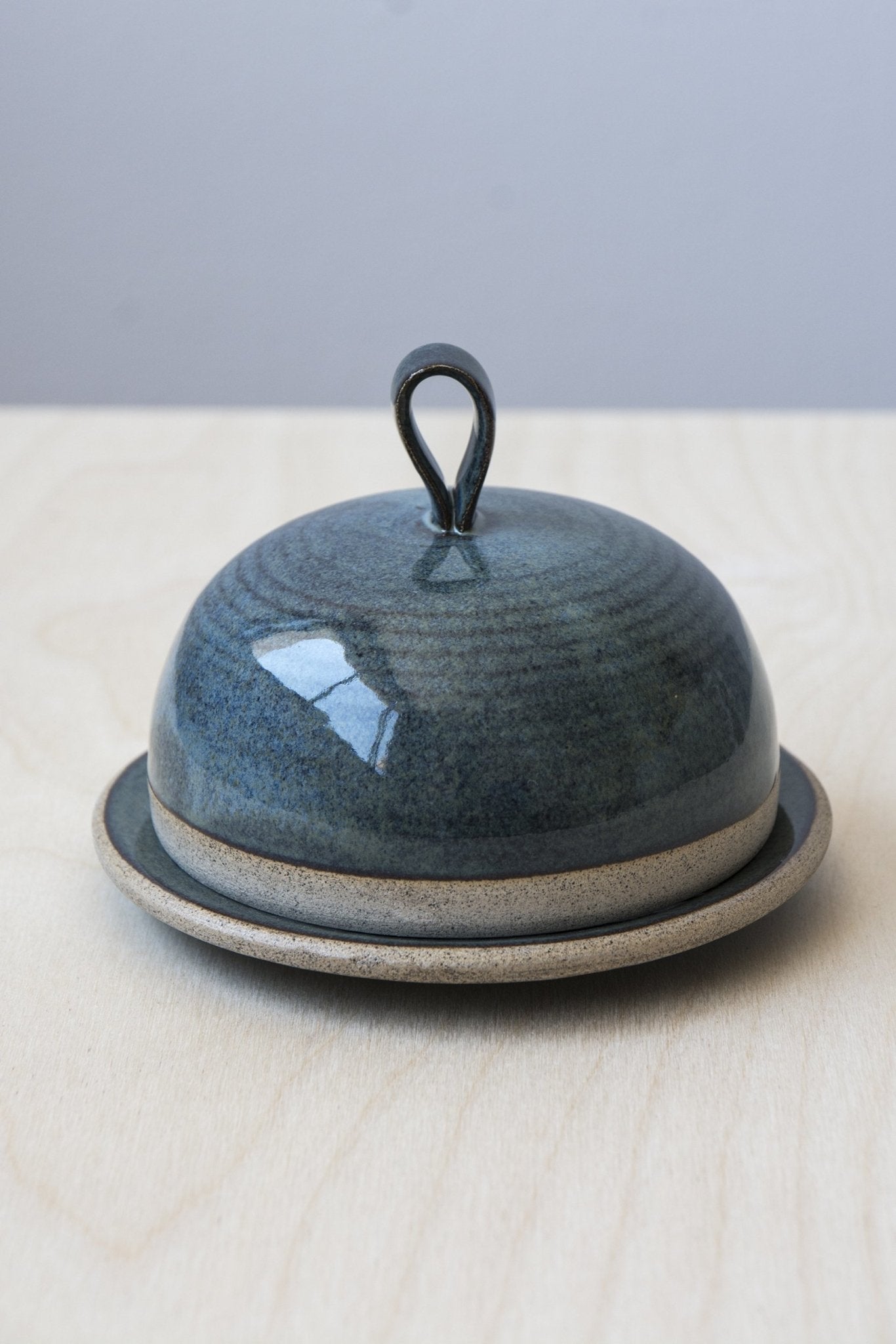 Blue Ceramic Round Butter Dish - RAMIREZ ZANOTTY - Buttery Dish