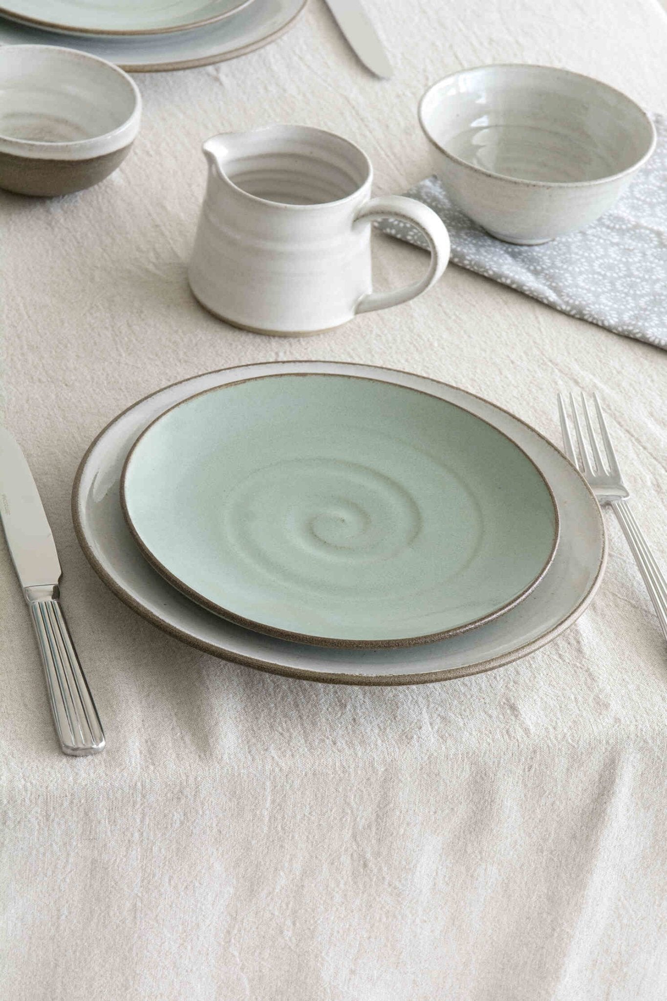 Colorful Dinnerware Set - RAMIREZ ZANOTTY- plates