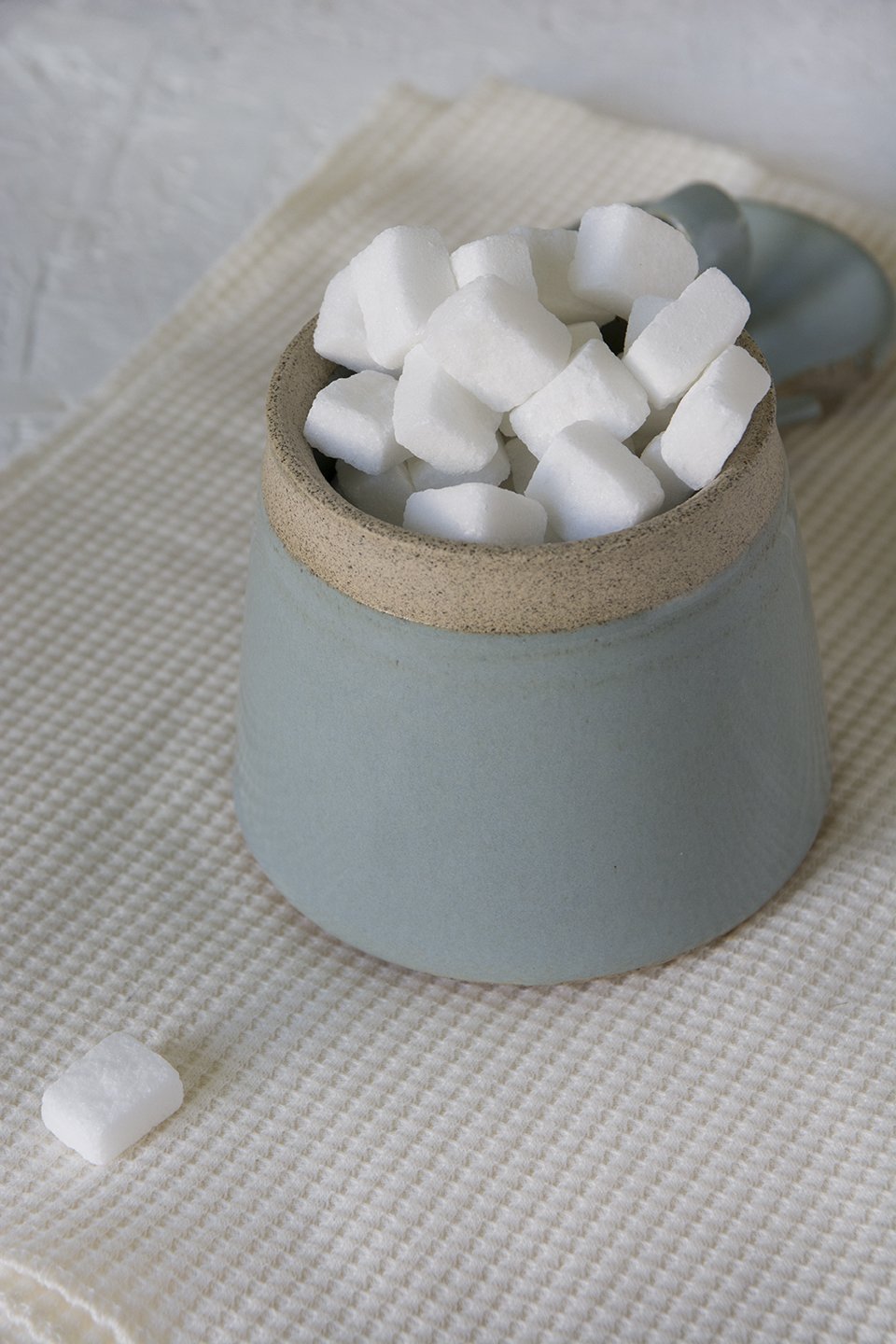 Light Blue Set of a Pottery Sugar Bowl and a Pitcher - RAMIREZ ZANOTTY - Sugar Bowl set