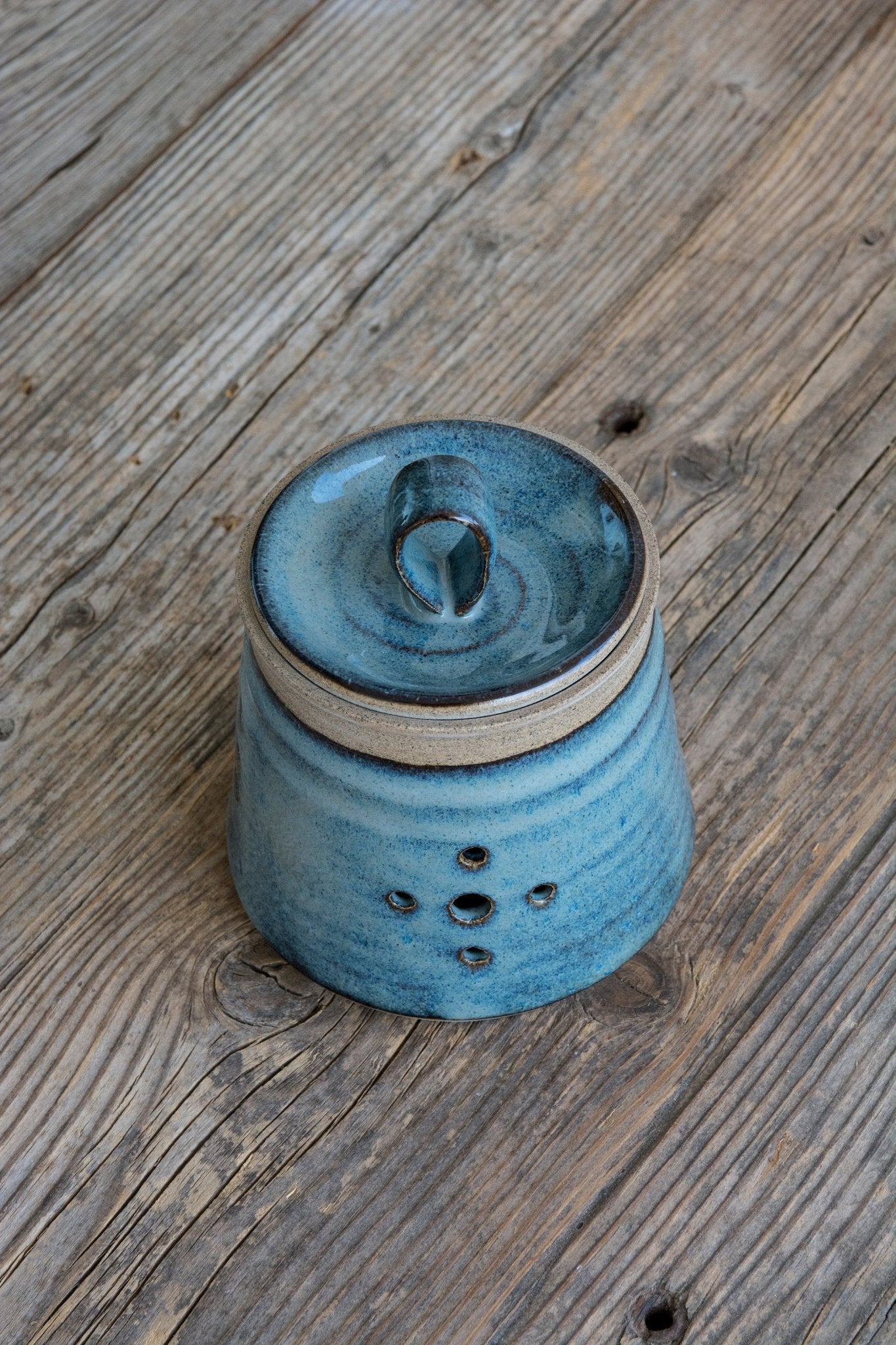 Pottery Garlic Storage - RAMIREZ ZANOTTY-