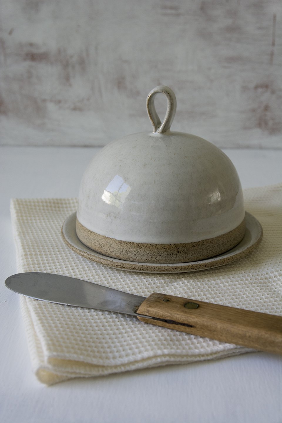 Pottery Round Butter Dish - RAMIREZ ZANOTTY - Buttery Dish